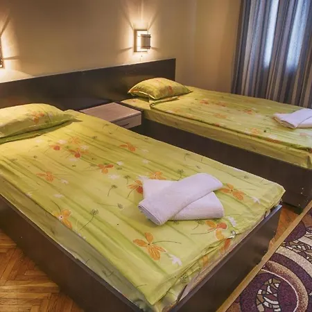 Hotel русалка, Warna