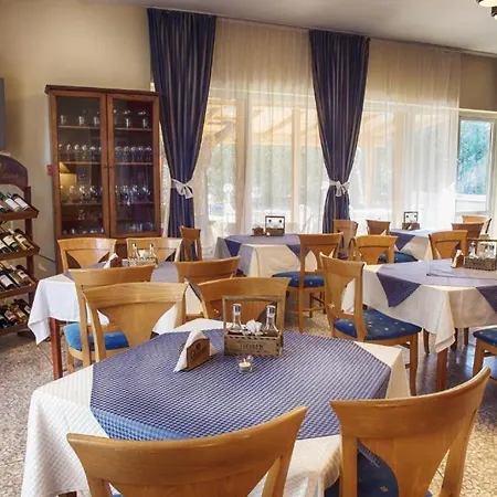 русалка, Otel